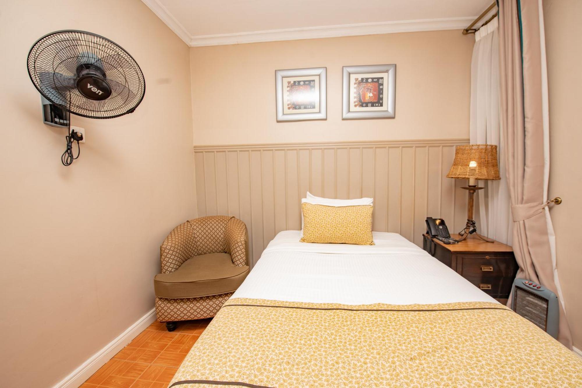 Hotel Cozy Stead Nairobi Exterior foto