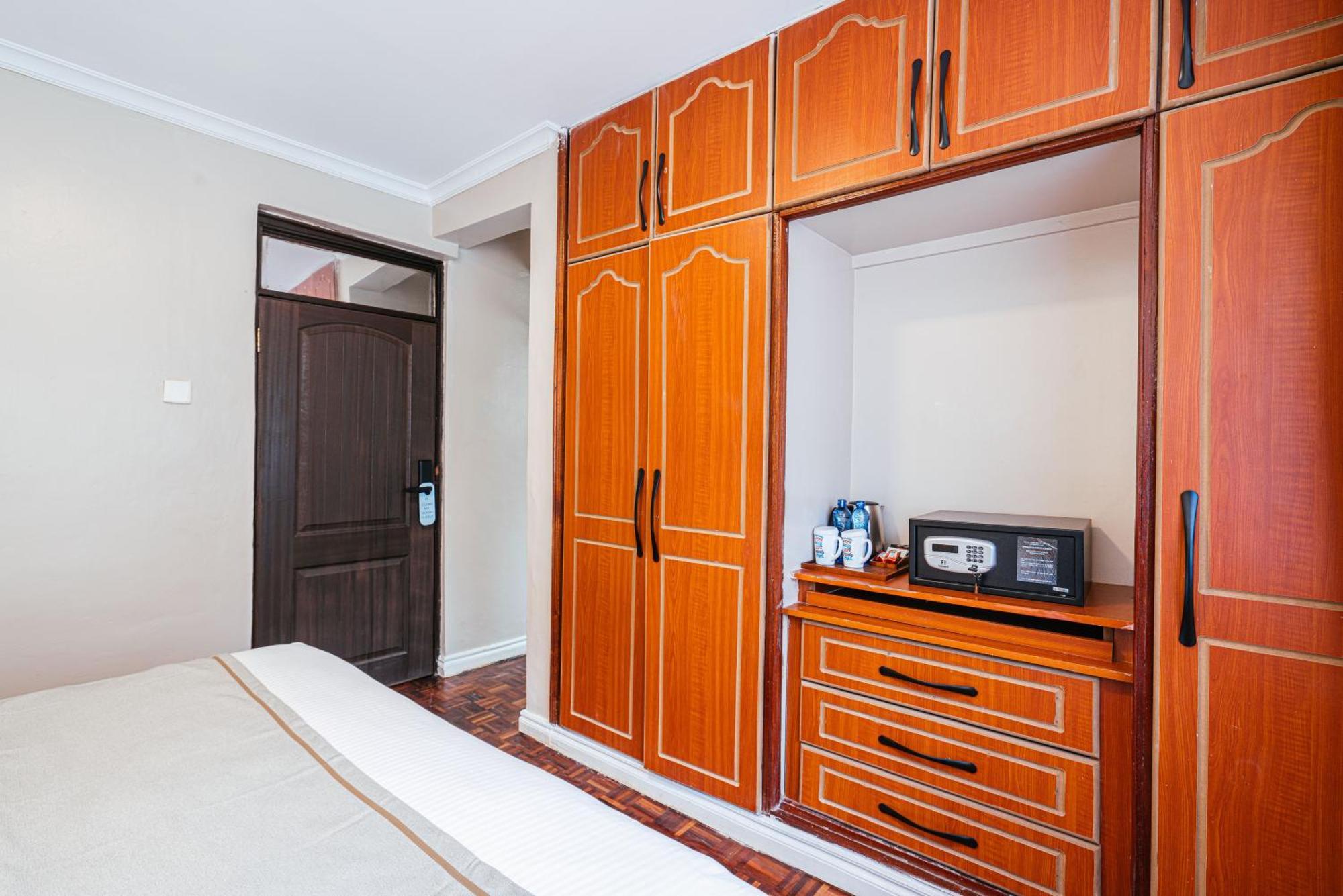 Hotel Cozy Stead Nairobi Exterior foto